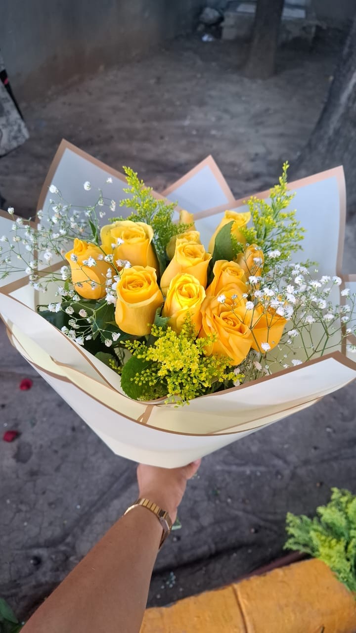 Docena de Rosas Amarillas